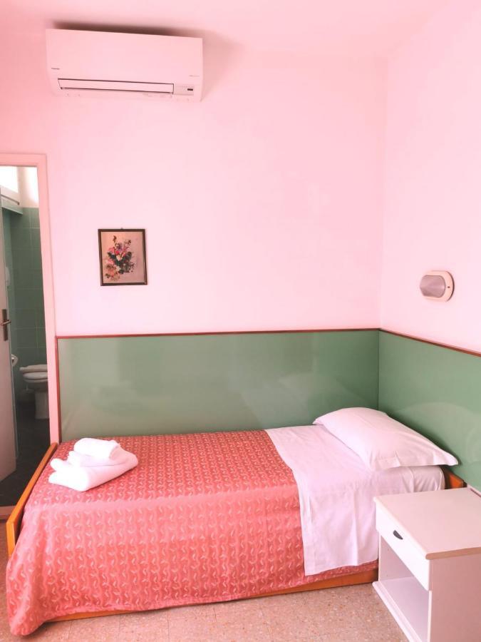 Hotel Selene - Vista Mare Riccione Room photo