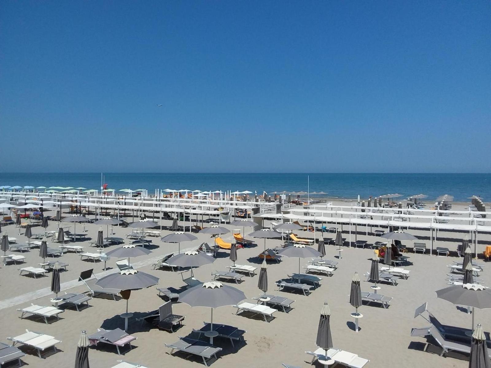 Hotel Selene - Vista Mare Riccione Exterior photo